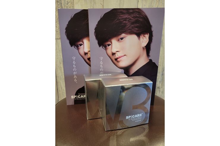 V3シャイニングファンデーション